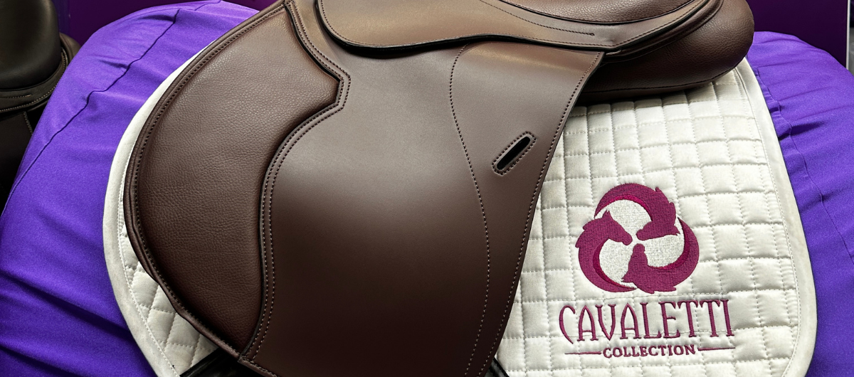 cavaletti collection synthetic saddle placed on white saddle pad